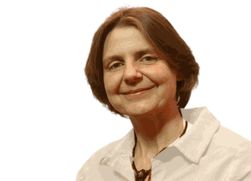 Porträt von Birgit Rudolph-Schuster, lächelnd